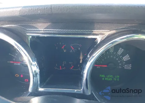 2007 Ford Mustang V6 Deluxe/V6 Premium z USA, uszkodzony, nr VIN 1ZVHT80N675239664